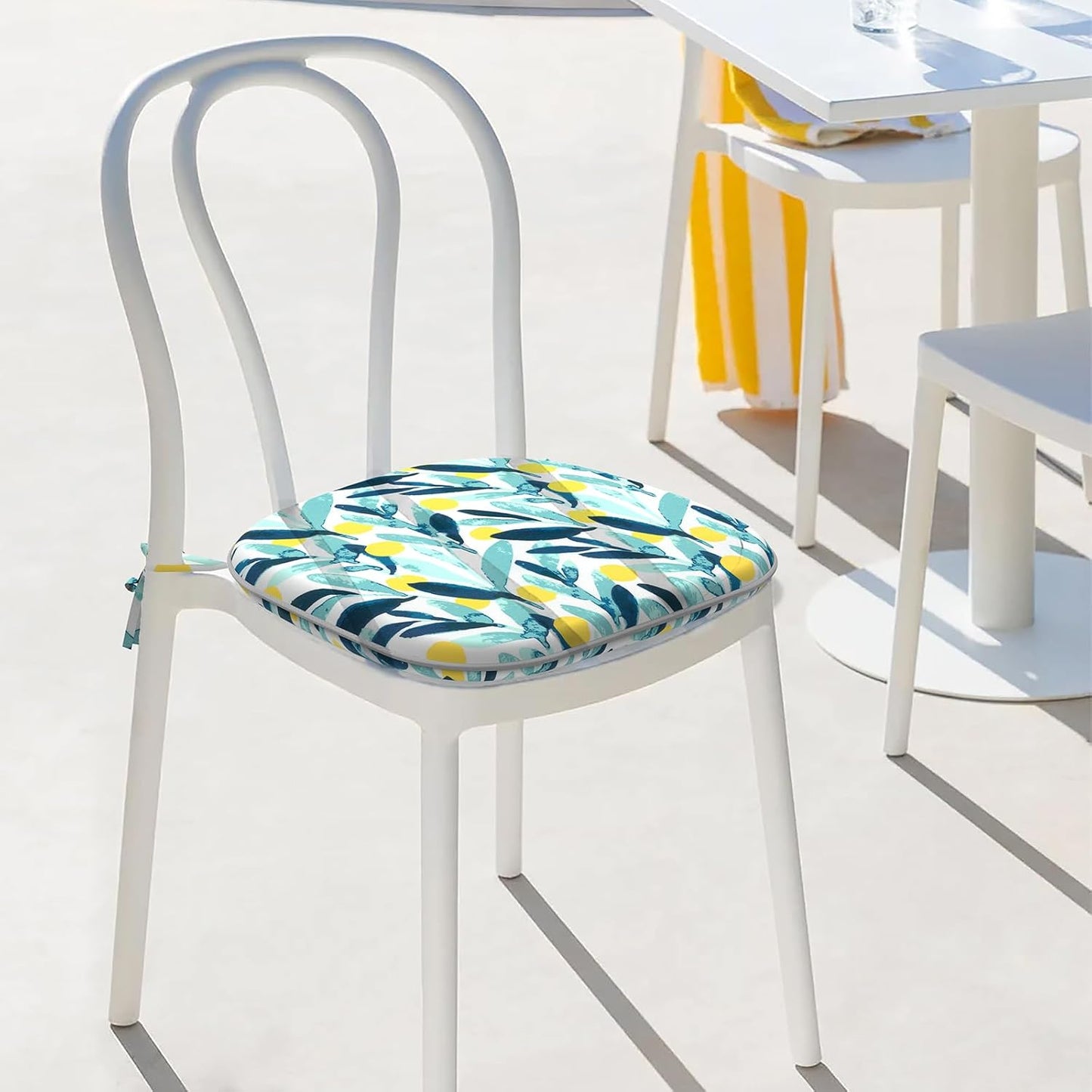 Indoor/Outdoor Chair Cushions 16x17 Inch, Patio Chair Cushions with Ties, All Weather Seat Cushions for Patio Furniture Home Garden Chair Use, Set of 4, Leaves Multi