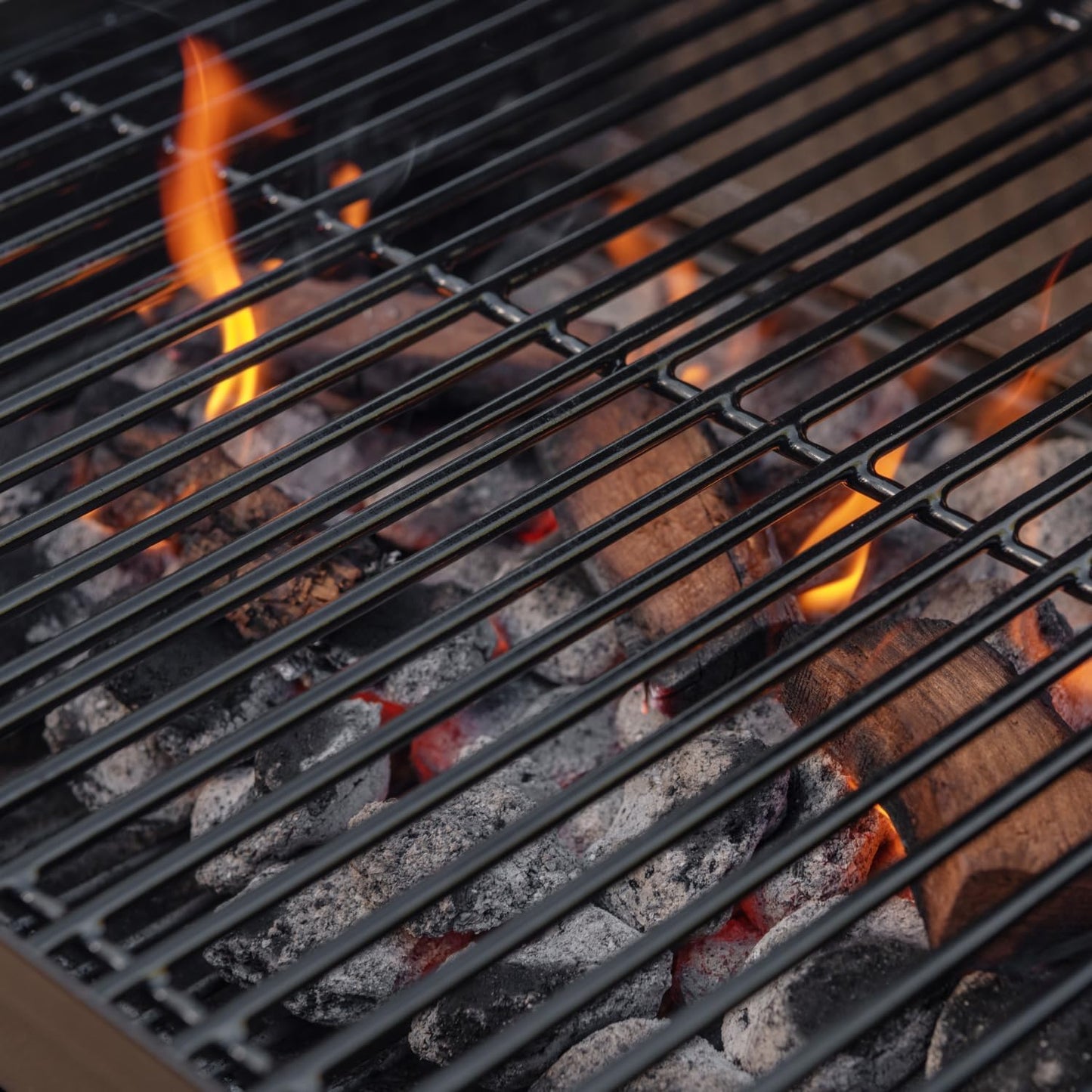 Nexgrill 17.5" Charcoal Grill with Side Shelf, 349 SQ In Cooking Space, Adjustable Chimney, Air Dampers, Temperature Gauge, Warming Rack, Barrel Smoker Grill for Camping, Picnics, and More - 810-0063