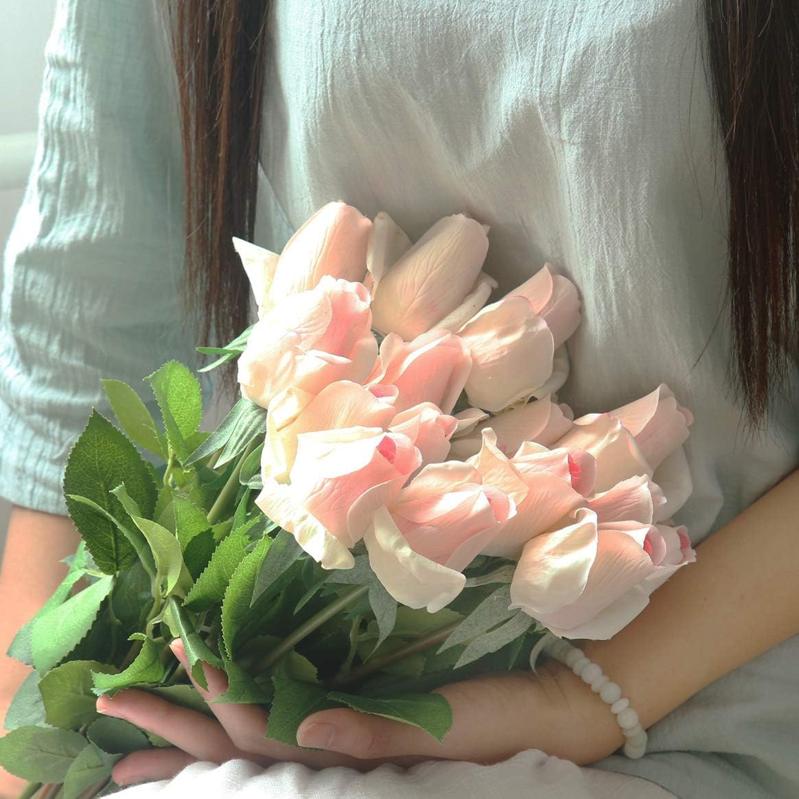 12pcs Real Look Artificial Rose Buds, 22 Inch Real Touch Silk Rosebud, Realistic Design Artificial Flower with Real Feel Petals,Silk Flower Bud for Wedding Home Décor,Champagne