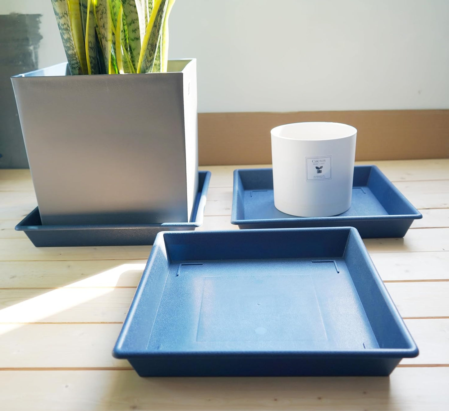 Square Plant Saucer 18 Inch 2 Pack, Large Plant Trays for Pots Heavy Duty Plastic Plant Saucers for Indoors Outdoors, Flower Pot Plant Drip Trays No Holes Plant Lover Gardening Gifts