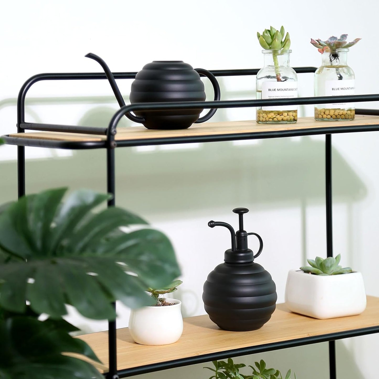 Plant Mister Spray Bottle, 500ml/17oz, Vintage Style Water Sprayer (Black)