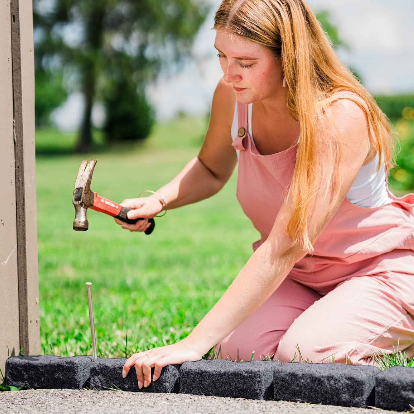 Beuta Landscape Edging | Garden Edging Border | Faux Stone Bricks for Lawn edging, Flower beds, Pathways & Yard Edging– 10 Packs | Each Section Has 6 Bricks 48"L x 4"W x 2.25"H | 30 Spikes |Charcoal