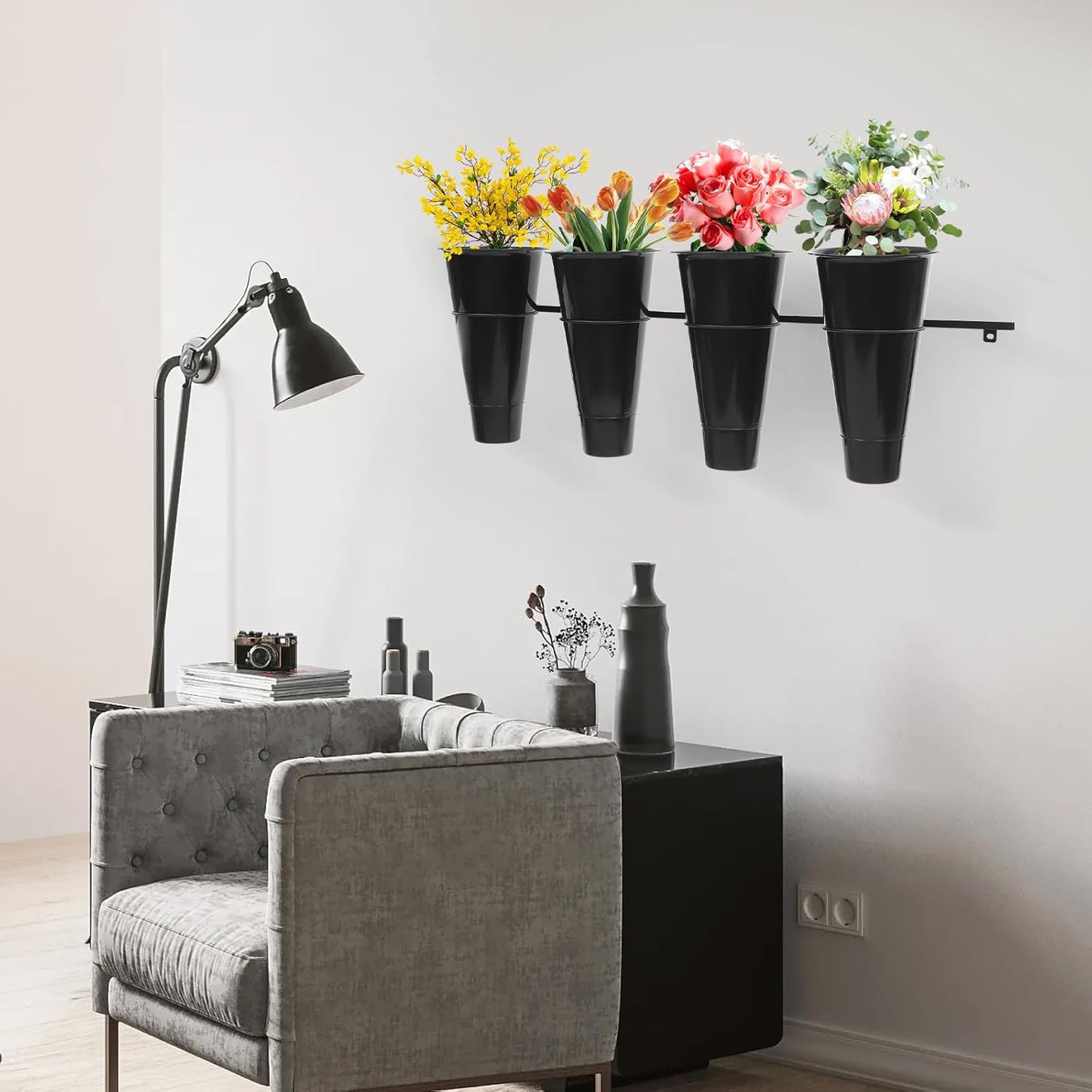 Wall Mounted Plant Holder with 4 Buckets,Metal Flower Pot Wall Hanging Shelf Black Indoor Outdoor Decorative Floating Shelves Planter Hanger Racks for Wall Bedroom Living Room Porch
