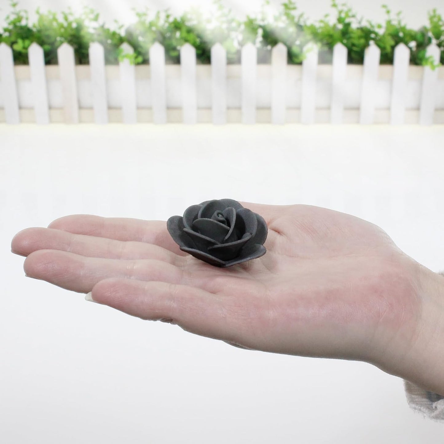 500 Pcs 1.4 Inch Mini Artificial Flowers Head Bulk 5 in 1 Set Faux Foam Fake Small Rose Tiny Baby Flores Bouquet Cake Gift Home Decoration DIY Craft (Black, Gray, White Mixed)