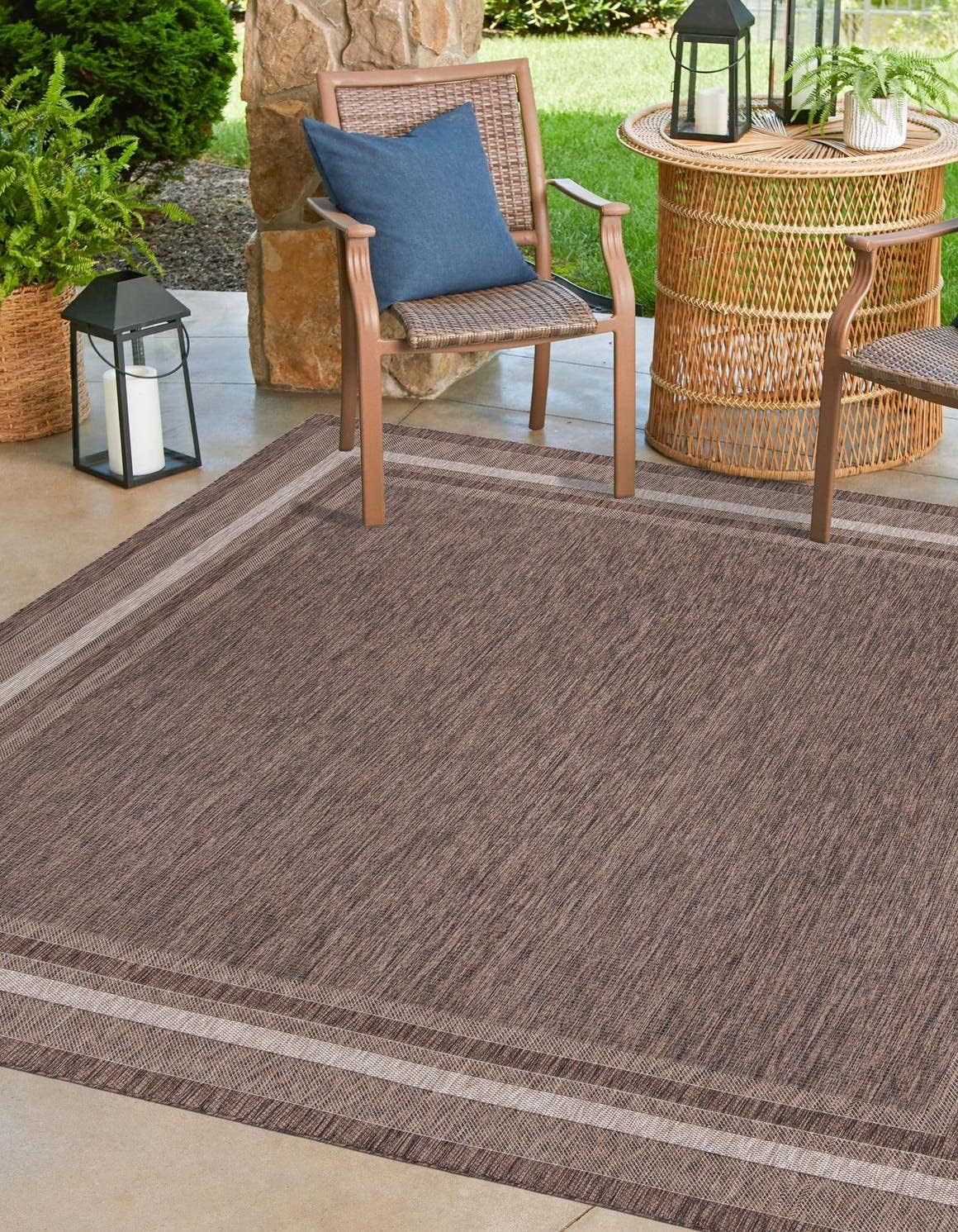 Unique Loom Outdoor Border Collection Area Rug - Soft Border (7' 10" Square Brown/Ivory)