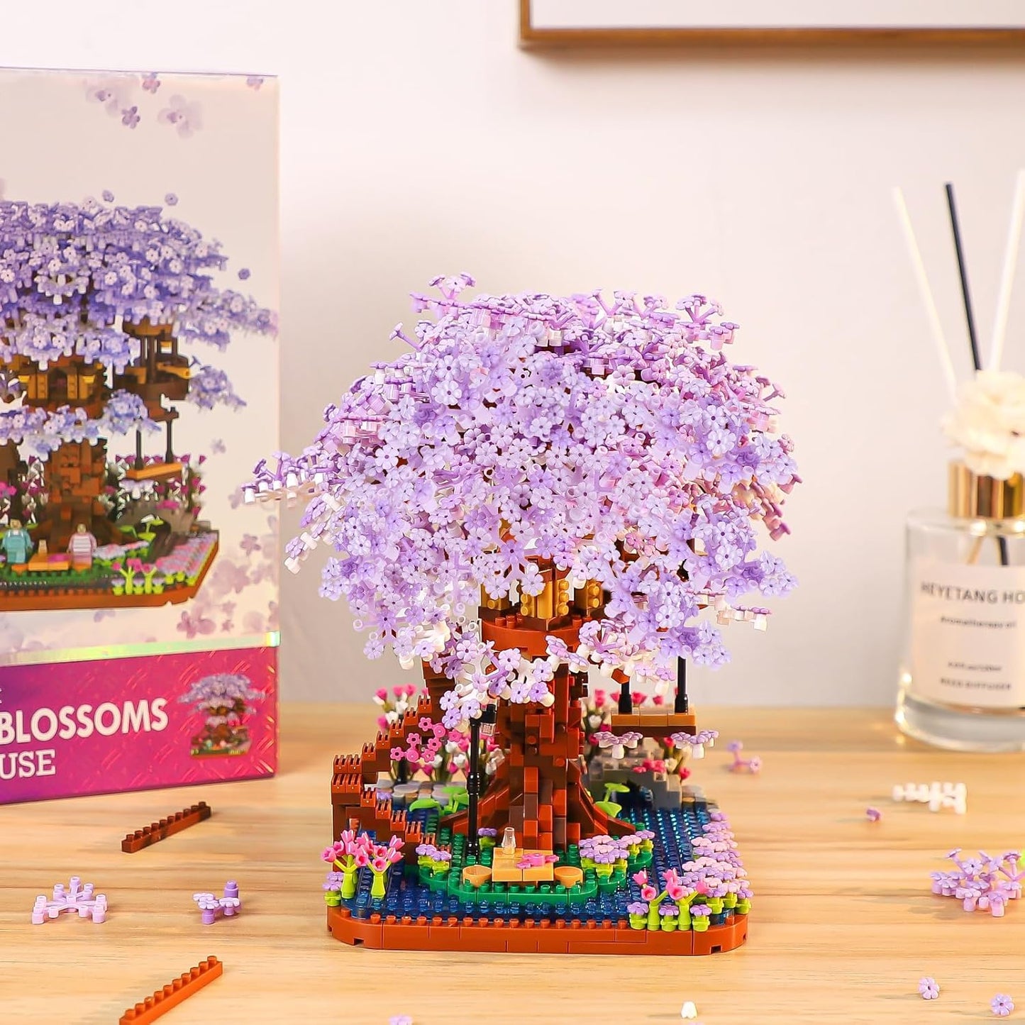 Cherry Blossom Bonsai Tree Mini Micro Building Set, Japanese Sakura Tree House Model Sets for Adults, Flowers House Mini Bricks Building Kit, Creative Gift Toys for Kids 12-14 (2200PCS)