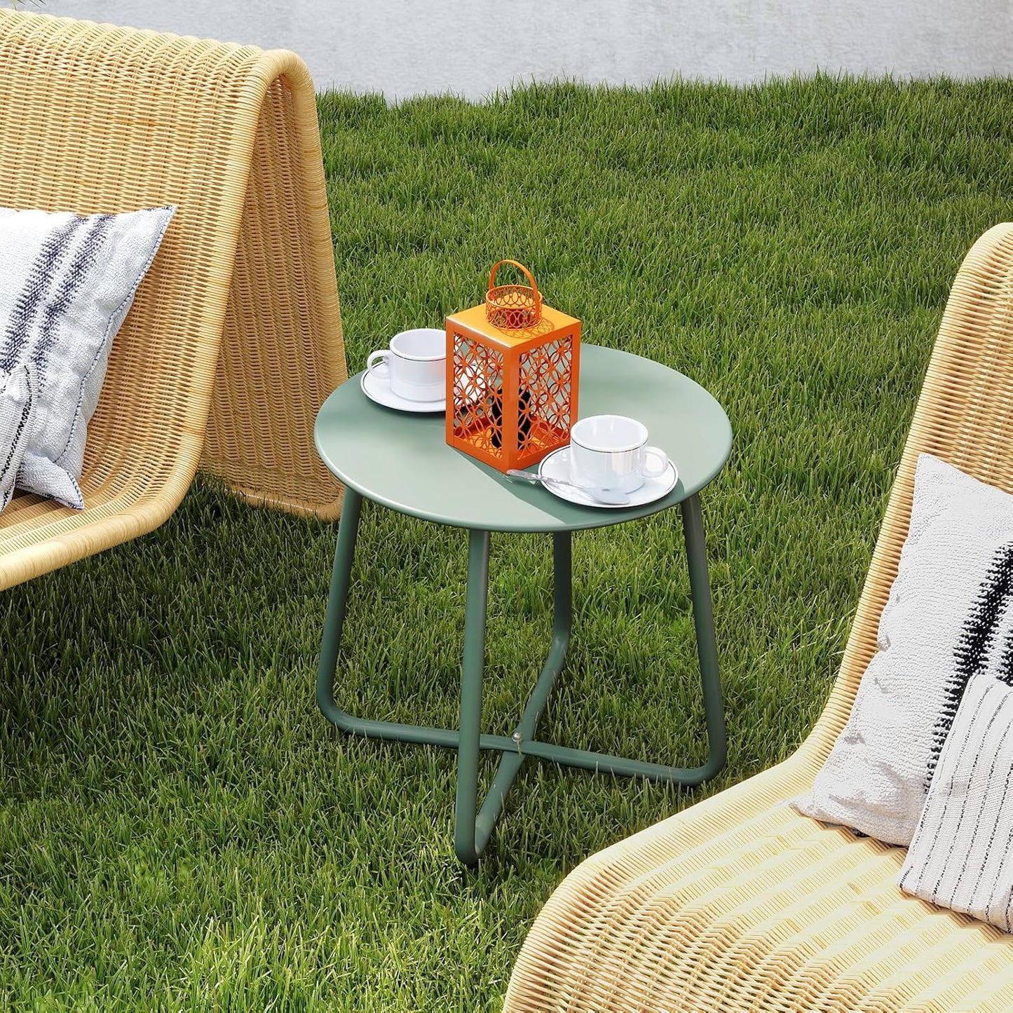 HollyHOME Round Metal Side Table, Rust-Resistant Patio Small Plant Stand, Outdoor 17.32'' Portable End Table for Balconies, Gardens, Living Rooms and Bedrooms, Atrovirens