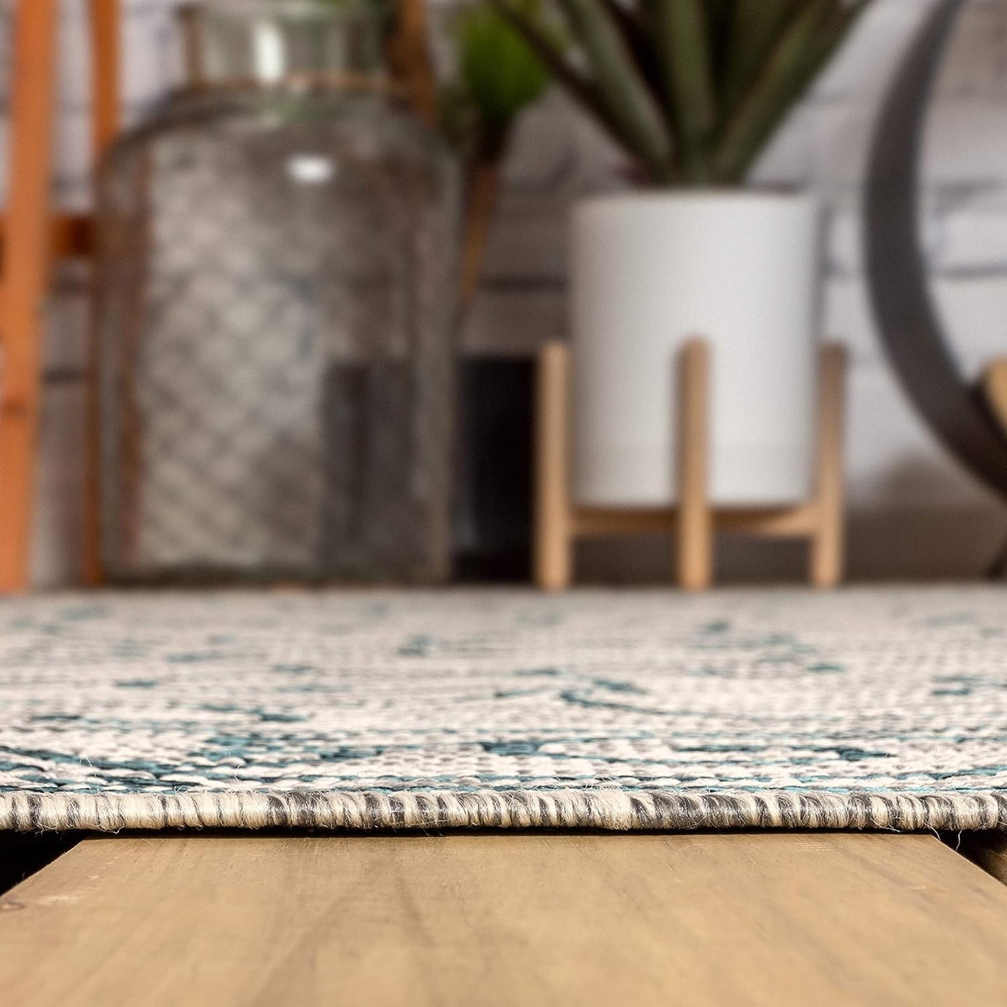 JONATHAN Y SMB106E-8R Charleston Vintage Filigree Textured Weave Gray/Teal 8' Round Indoor/Outdoor Area Rug, Pet Friendly, Non-Shedding, Stain Resistant, Easy-Cleaning for Backyard, Patio, Porch