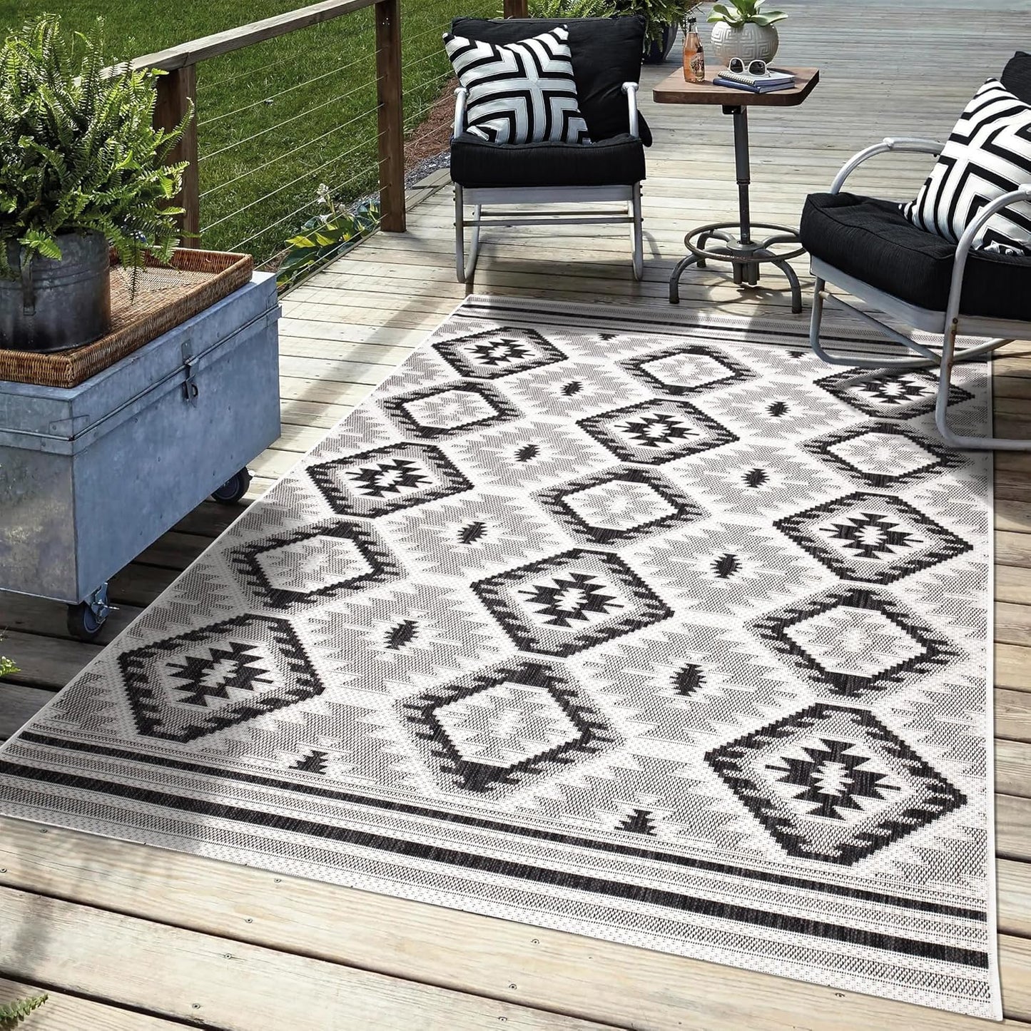 Keen Home Design Outdoor Rug - 5x8 Washable Indoor/Outdoor Rug for Patio, Balcony, Kitchen, Garden, Beach, Deck and Porch. Size: 5'1" x 7'7"