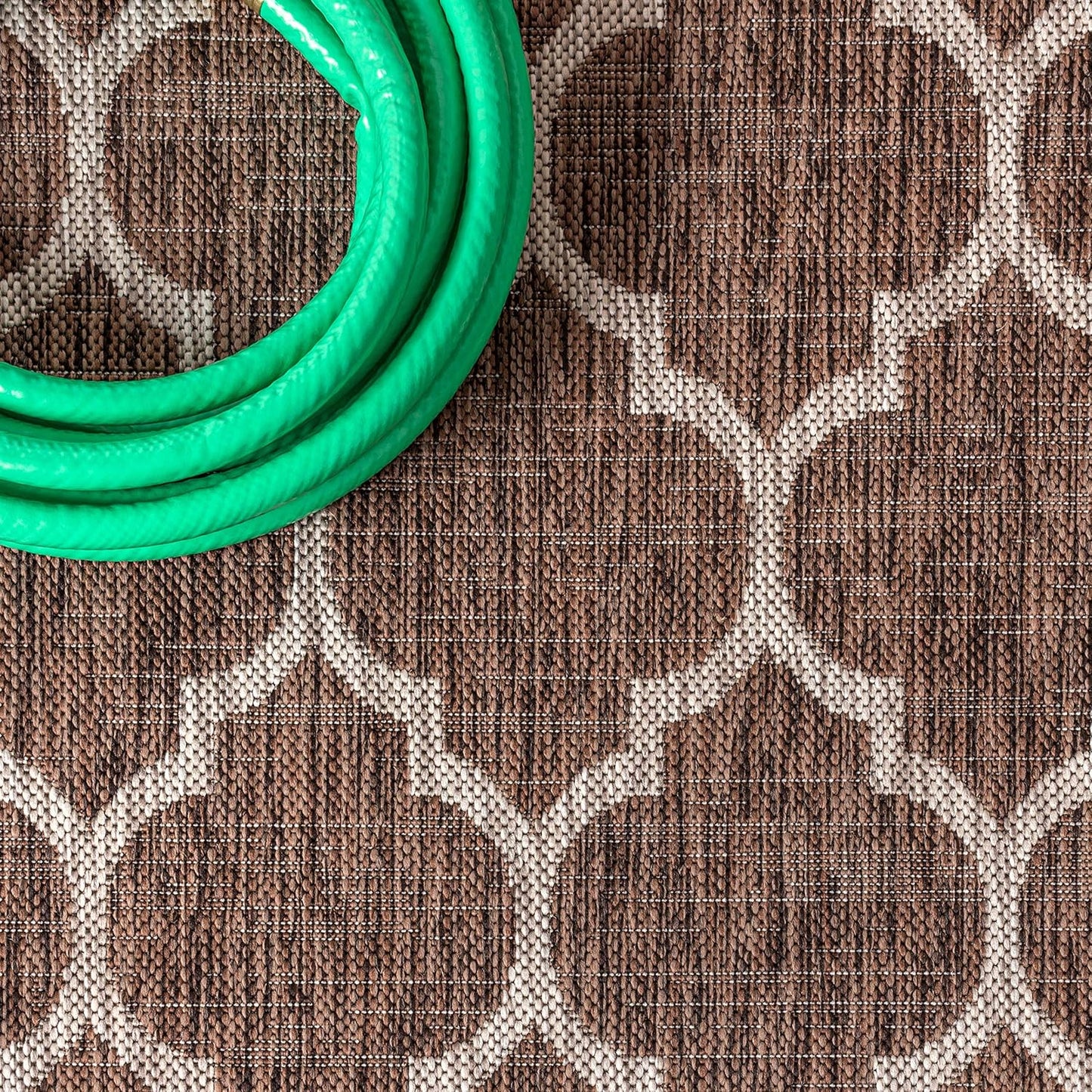 Eyely BMS109B-6R Santa Monica Trebol Moroccan Trellis Textured Weave, Pet Friendly, Non-Shedding, Stain Resistant, Easy-Cleaning, Espresso/Taupe, 6' Round, Indoor/Outdoor, Area Rug