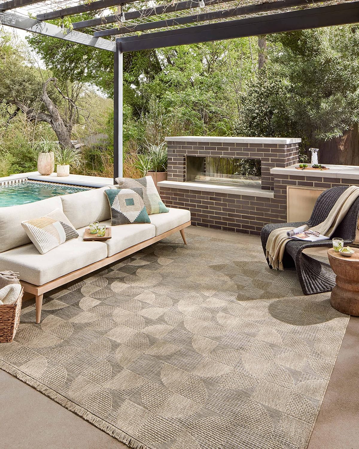 Loloi Dawn Collection Indoor/Outdoor DAW-08 Beige 2'-3" x 7'-7" Runner Rug