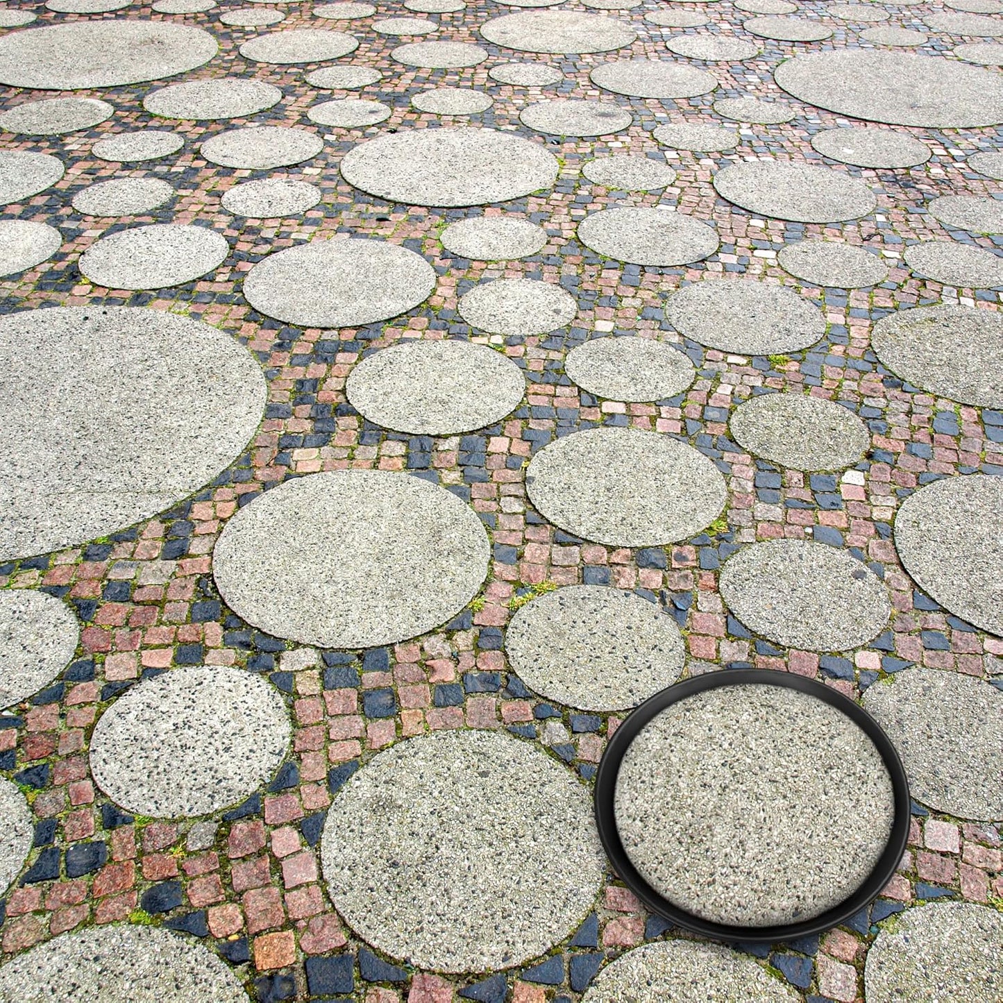 U0U 3 Size Round Stepping Stone Mold,10" 11.4" 12.6" Cement Molds for Concrete,White Plastic Concrete Molds for Casting Garden Pathmate Pavement Precast and Forms Walkway