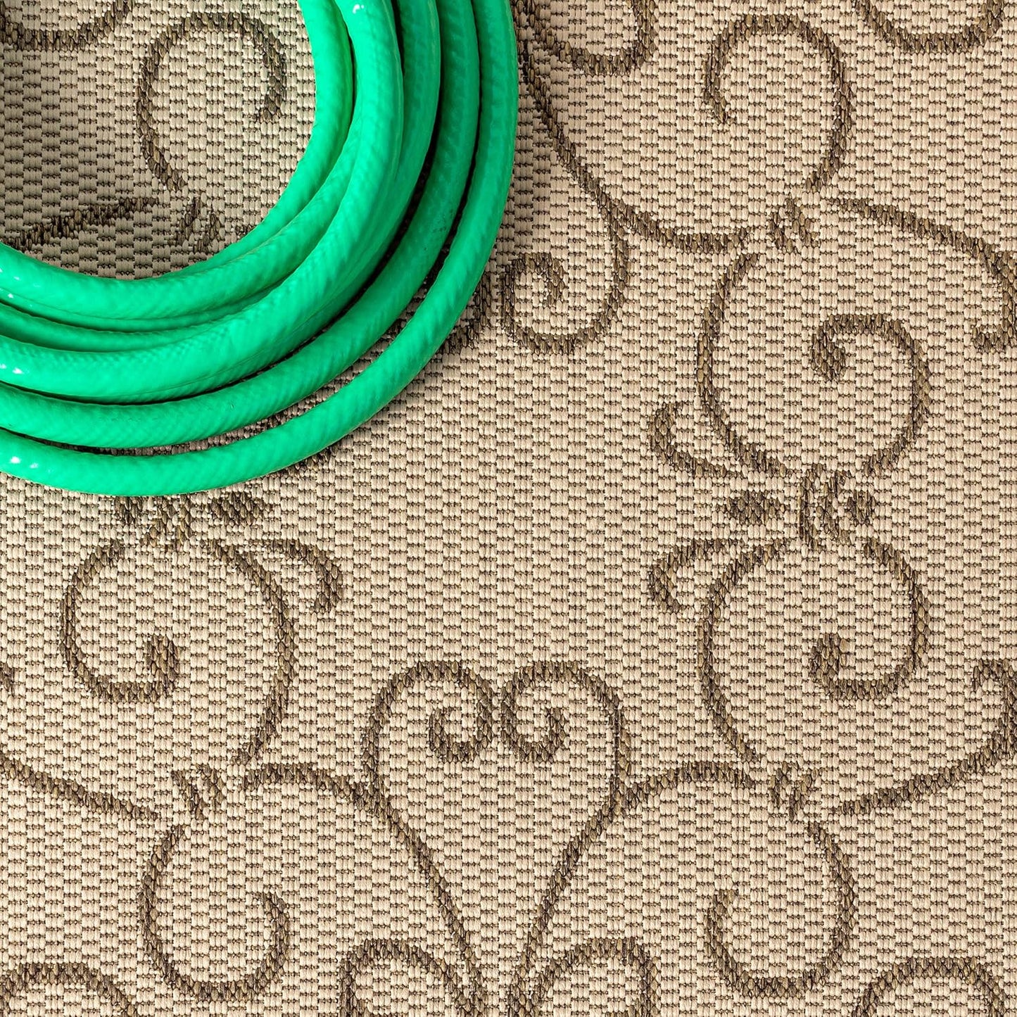 JONATHAN Y SMB106A-5R Charleston Vintage Filigree Textured Weave Indoor Outdoor Area Rug Classic Coastal Easy-Cleaning Bedroom Kitchen Backyard Patio Non Shedding, 5' Round, Beige/Brown