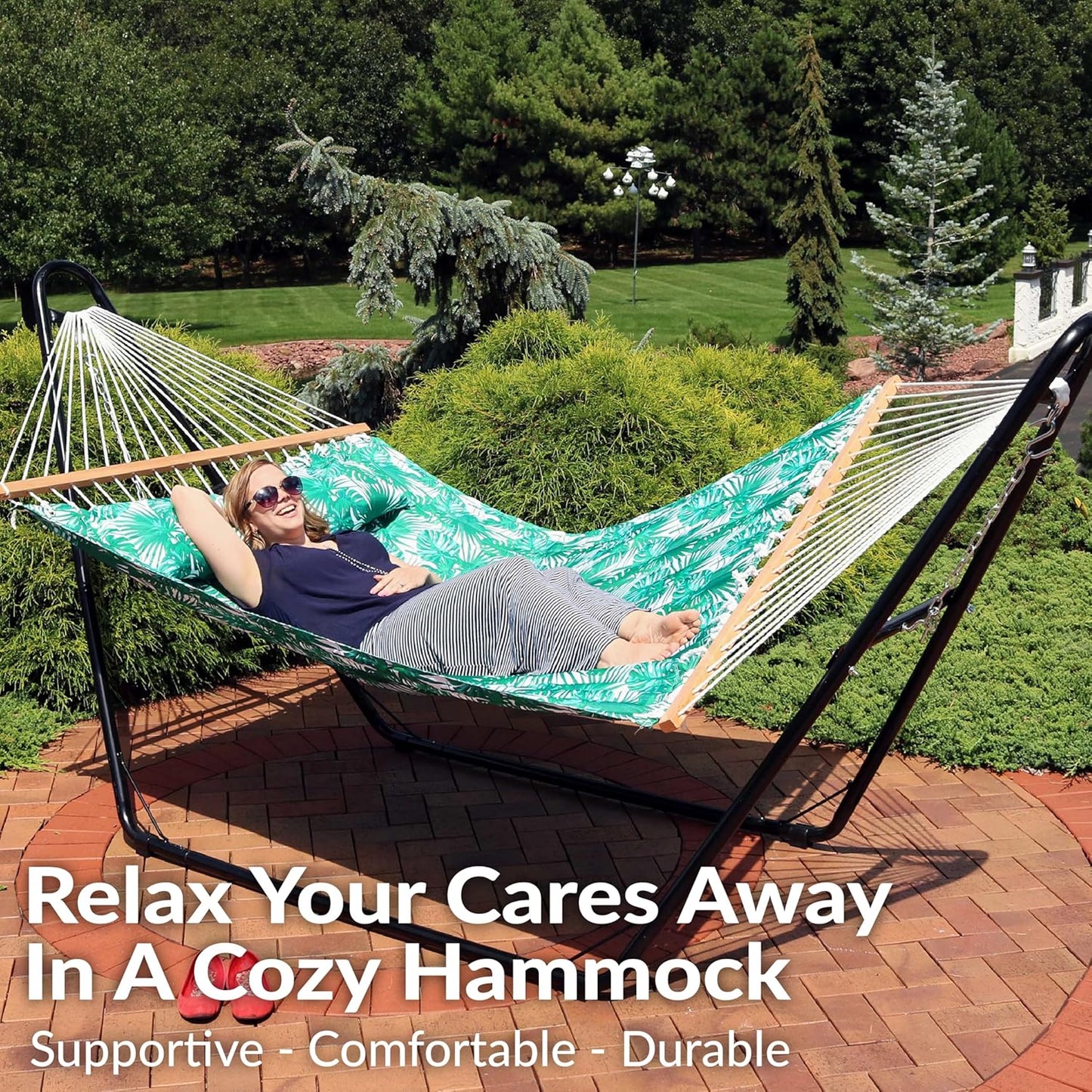 Sunnydaze Quilted Outdoor Hammock with Spreader Bars - Heavy-Duty 450-Pound Capacity Double Hammock for Outside - Green Palm Leaves